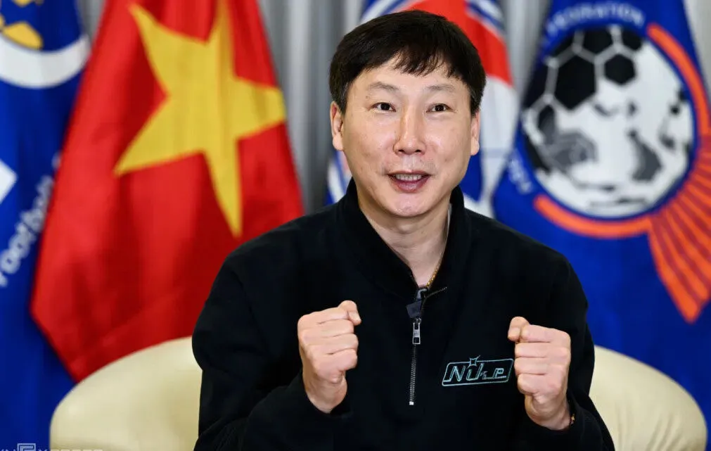 HLV Kim Sang-sik: Áp lực trong quyết định loại Công Phượng