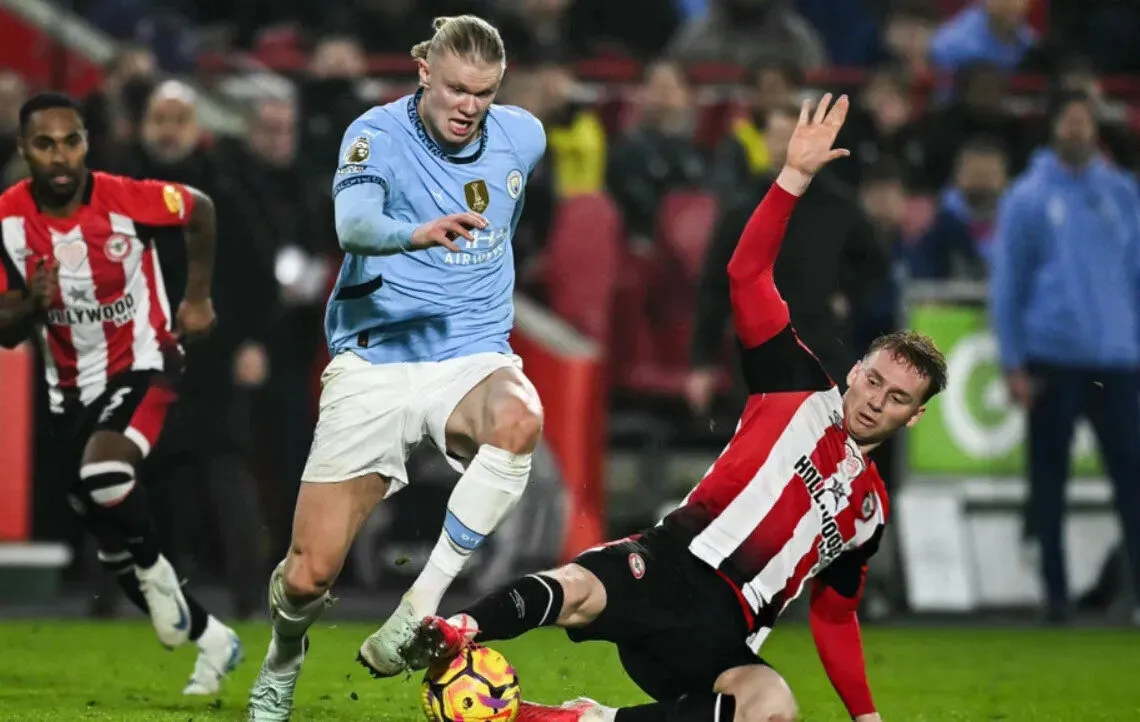 Man City gặp khó khăn tại Brentford